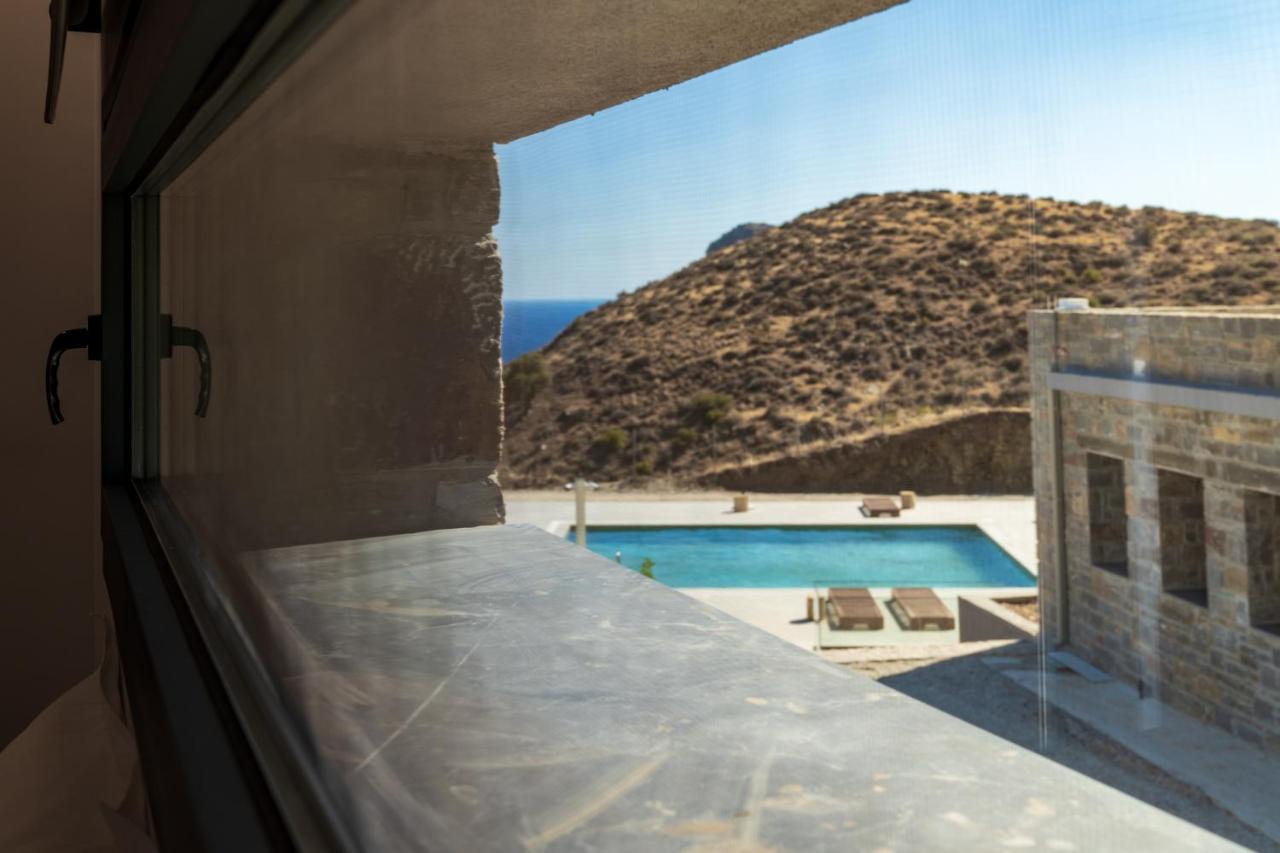 Celine Private Residences Léntas エクステリア 写真
