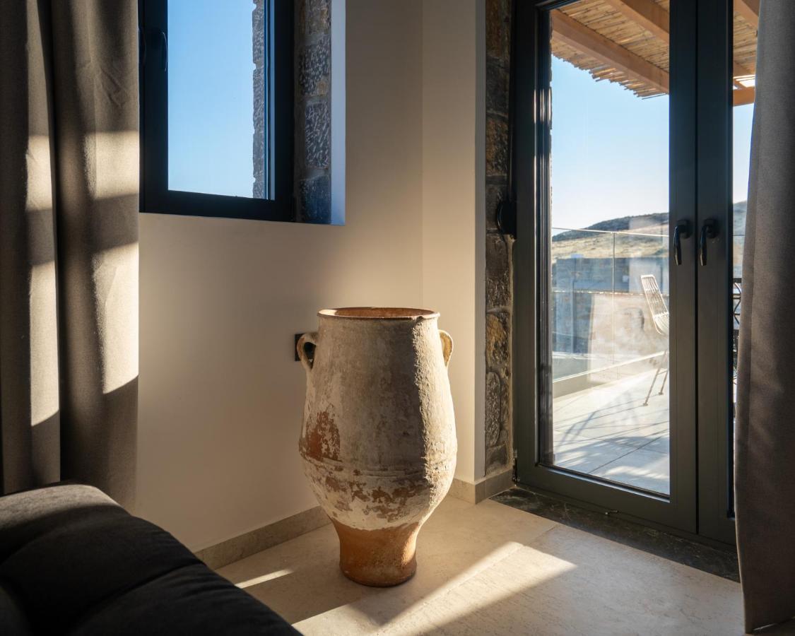 Celine Private Residences Léntas エクステリア 写真
