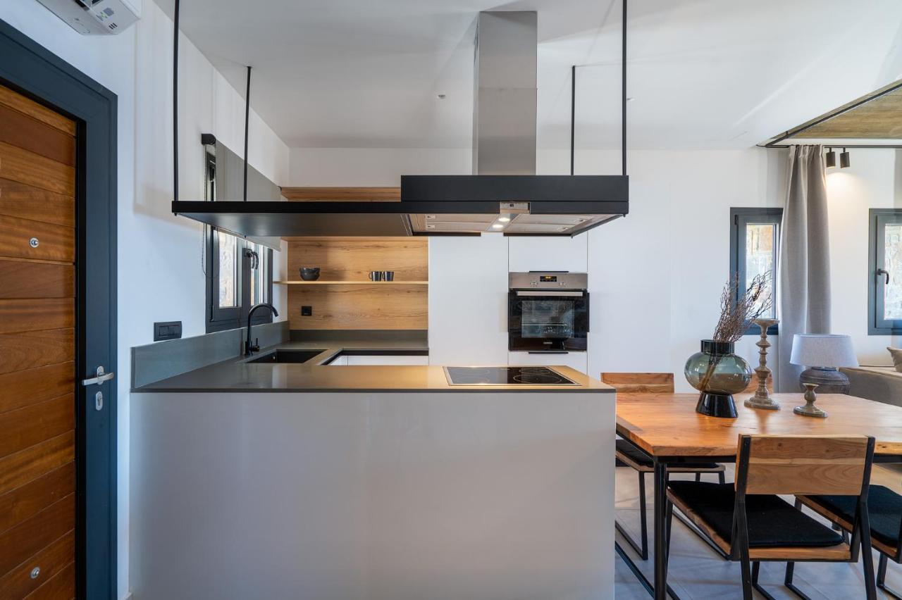 Celine Private Residences Léntas エクステリア 写真