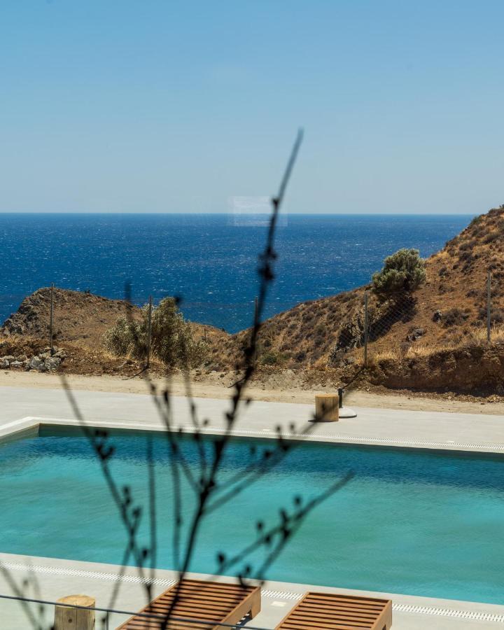 Celine Private Residences Léntas エクステリア 写真