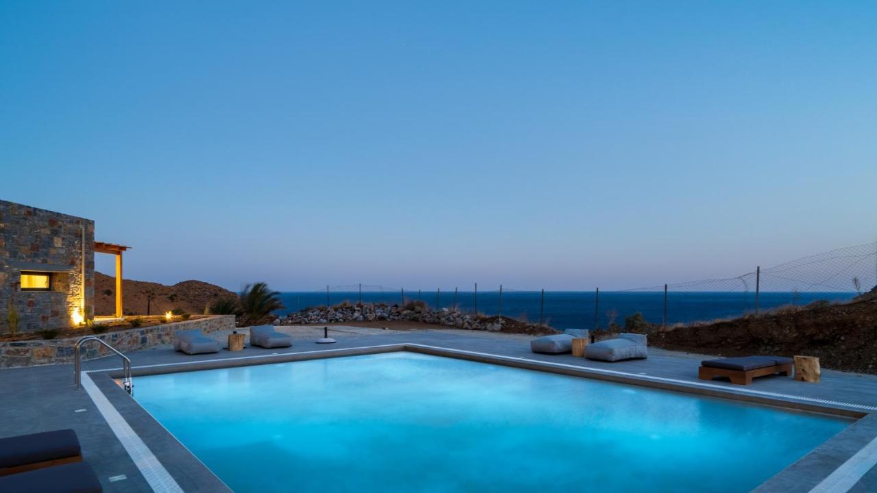 Celine Private Residences Léntas エクステリア 写真
