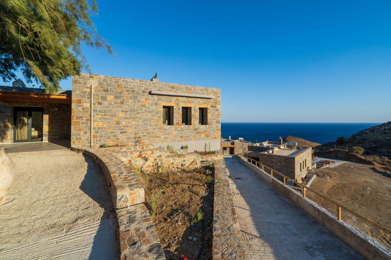 Celine Private Residences Léntas エクステリア 写真